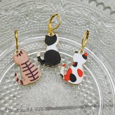 猫 ピアス フック 揺れる 大ぶり ねこ 後ろ姿 三毛猫 茶トラ 白黒 選べるフック ステンレス レディース かわいい 片耳 1個売り