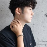ステンレス スマイリー ニコちゃん 槌目模様 燻し風加工 バングル ブレスレット メンズ ワンポイント スマイル 丸型モチーフ 凹凸 アンティーク調 カジュアル ストリート ロック 個性的 手元 アクセサリー 金属アレルギー対応