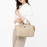 高品質ヨーロッパ輸入モデル トミーヒルフィガー TOMMY HILFIGER トートバッグ ミニトート ミニボストン レディース TOMMY JEANS DAILY ELEATED ホワイトクレイ AW0AW19044 AES WHITE CLAY 送別会 誕生日 結婚祝い 結婚式 彼氏 息子 夫 男性 名刺入れ 高級 父の日 母の日 即日発送