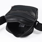 高品質ヨーロッパ輸入モデル トミーヒルフィガー TOMMY HILFIGER ショルダーバッグ REPREVE MINI REPORTER メンズ ブラック AM0AM14448 BDS BLACK 送別会 誕生日 結婚祝い 結婚式 彼氏 息子 夫 男性 名刺入れ 高級 父の日 母の日 即日発送