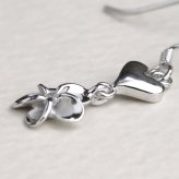 ハワイアンジュエリー ハート プルメリア ピアス ジルコニア シルバー925 ロジウムコーティング フックピアス 揺れる ぶら下がり 金属アレルギー対応 樹脂フック イヤリングにパーツ交換可能 ハロウィン 【品番：SE56008】