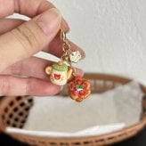 ティーポット フラワー チャーム 2点セット ミニチュア キーホルダー バッグチャーム ティータイム お花 スイーツ風 ミニチュアチャーム カニカン付き かわいい おしゃれ バッグ飾り ポーチ 小物 雑貨 プレゼント