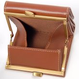 ベリーズヨーク　BELLIES YORK　三つ折り財布　ガマ口ポケット　BYTM1943BR　ブラウン　茶色　ベジタブルタンニン　イタリアンレザー　牛革　”エイジングを楽しむ革小物”