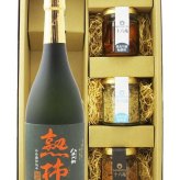 ★ 送料無料 ★ 八千代伝 熟柿 ( やちよでんじゅくし ) かめ壷仕込み   25度 720ml ＋ 鮎のおつまみ 3種セット【 9462 】【 芋焼酎・おつまみセット 】【 ハロウィン 贈り物 ギフト プレゼント 誕生日 結婚のお祝い 】