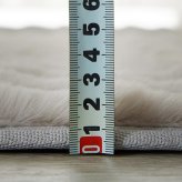 ラグ カーペット マット 130x190cm ワッフルファー 4色対応 長方形 1.5畳 絨毯 おしゃれ こたつ敷き 洗える 丸洗い ウレタン ふわふわ すべり止め リビング 寝室 ホット /床暖房対応