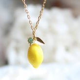 【立体レモンネックレス☆日本製】パーティや結婚式にもお勧め♪華奢ネックレスが可愛い/レディース/プレゼント/誕生日/クリスマス/ウェディング/発表会/パーティー/春/