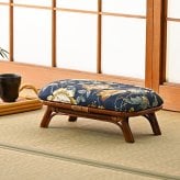 座椅子 アジアン家具 ラタン 1脚 2色展開 イエロー ネイビー 籐製 クッション 軽い 和風 和モダン 家具 和室 リビング 誕生日 プレゼント 来客用 旅館 ホテル 温泉 温泉旅館 モダン 収納 玄関 母の日 父の日 敬老の日 イス チェア