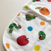 はらぺこあおむし 4重ガーゼスリーパー | 新生児～3歳頃 4重ガーゼ ベビー 赤ちゃん 新生児 日本製 ガーゼ 夏 綿100% パジャマ 部屋着 お食事エプロン