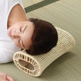 懐かしの籐の枕
