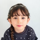 カチューシャ キッズ 通販 Rora ルリー ヘアアクセサリー 髪飾り 髪留め 子供 女の子 かわいい おしゃれ 可愛い オシャレ 細身 リーフ ストーン お出かけ フォーマル 発表会 結婚式 お呼ばれ 七五三 上品 きれいめ キッズファッション