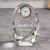  結婚祝 周記念 誕生祝 退職祝 長寿記念 クリスタル時計 DT-23 中サイズ カラー印刷 金時計 名入れ無料