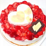 クリスマスハートいちごアイスケーキ６号 [クリスマスケーキ アイスクリームケーキ クリスマスギフト プレゼント 女性人気]