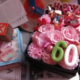 3周年 お祝い 記念日 ミッキー ミニー 花束風 ご希望数字入りプレゼント 箱を開けてサプライズ ボックス ピンクバラ プリザーブドフラワー入り