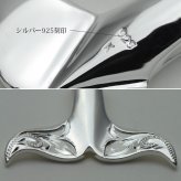 ハワイアンジュエリー ホエールテール ペンダントトップ 刻印 無料 誕生石入れ可 Mサイズ 縦27mm 波 スクロール シンプル シルバー925 ネックレス チェーン別売 ペンダントヘッド メンズ レディース 誕生日 プレゼント ハロウィン 【品番：SP30511】