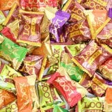 (全国送料無料)お菓子 詰め合わせ 不二家 LOOKチョコレート6種類計46個（バナナ・ラズベリー・パイナップル・ストロベリー・ピスタチオ・アーモンド） メール便 (omb10133z)【送料無料 詰め合わせ おやつ 小袋 個包装 お試し】