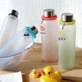 【 送料無料 】【 名入れ ニュー レトロ お湯 LIFE ボトル ＆ ボトルマーカー セット 】 名前入り サウナ グッズ プレゼント 女性 おしゃれ 人気 温泉 銭湯 ジム ギフト おすすめ かわいい サウナ好き 彼氏 誕生日 名入り レトロ 雑貨