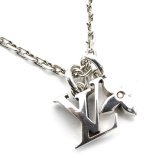 ルイヴィトン ネックレス メンズ ペンダント LV セーラー M03846 スターリングシルバー シルバー925 55cm LVイニシャル モノグラムフラワー チャーム LOUIS VUITTON ルイ・ヴィトン ヴィンテージ加工 イタリア製 ブランドアクセサリー 新品 正規品 誕生日プレゼント ギフト