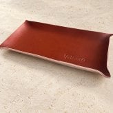 【新商品・在庫限りの限定価格】名入れ込み3,980円｜レッドブラウンの本革レザートレイ｜メガネ・時計・鍵置き｜誕生日ギフト
