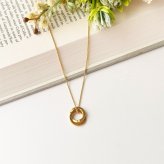 英国製 ハンドメイド ダブルリング ゴールドネックレス レディース 18Kゴールドプレーティング 上品 シンプル 誕生日 記念日 ギフト