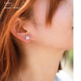 ハワイアンジュエリー ピアス 一粒 ホワイト ブラック ジルコニア 選べる 片耳 一個購入可 スタッドピアス スクエア シルバー925 ロジウムコーティング キャッチ シンプル 20G ゲージ BY THE SEA バイザシー メンズ レディース プレゼント ハロウィン 【品番：SE102】