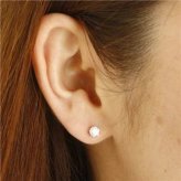 ダイヤモンドピアス プラチナ 0.85ct 一粒 シンプル 鑑別書付き レディース 宝石 ジュエリー 貴金属 アクセサリー プレゼント ギフト 記念日 誕生日 結婚式 冠婚葬祭