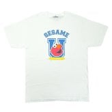 セサミストリート エルモ ユニセックスTシャツ(S) ホワイト アパレル