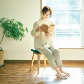 スツール メーベル 完成品 無垢材 レッドオーク 天然木 ナチュラル・ブラウン 本体:W46xD32xH43cm座面:W43xD29cm 椅子 腰掛け チェア コンパクト ナチュラル ブラウン おしゃれ