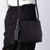 エムエム6 MM6 Maison Margiela メゾンマルジェラ Japanese FOLDED J SHOULDER BAG ジャパニーズ フォルデッド ショルダーバッグ SB5ZH0032 P8805 ユニセックス バッグ