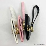 ハローキティ パスケース 定期入れ カードケース レディース キルティング ラインストーン サンリオ ホワイト キャラクター グッズ 大人可愛い おしゃれ 通勤 通学 サンリオ正規ライセンス品