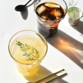 名入れ プレゼント ギフト 手吹きグラス ガラスアイスコーヒー 全2種 みなも たまゆら | 名前入り おしゃれ グラス ビールグラス 焼酎 お酒 結婚祝い 還暦祝い 誕生日退職 還暦 父親 母親 祖父 祖母 40代 50代 60代 母の日 父の日