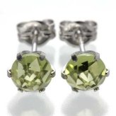 K18WG ピアス ペリドット ローズカット 天然石 18金 ホワイトゴールド 揺れる ジュエリー アクセサリー レディース ギフト 誕生日 プレゼント 記念日 宝石