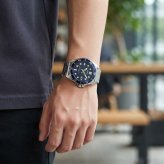 希少 海外モデル カシオ メンズ 腕時計 収納ケース付き メタル ブルー グリーン チープカシオ チプカシ シンプル かっこいい 防水 学生 社会人 ビジネス プレゼント ギフト 男性 彼氏 CASIO 時計 成人 卒業 入学