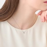 【無料ラッピング】 ヨンドシー 4℃ ネックレス シルバー 月 8月誕生石 ペリドット レディース ブランド 正規品 新品 ギフト プレゼント 人気 おすすめ 誕生日 記念日 クリスマス 送料無料 4cd522752