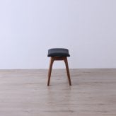 スツール メーベル 完成品 無垢材 レッドオーク 天然木 ナチュラル・ブラウン 本体:W46xD32xH43cm座面:W43xD29cm 椅子 腰掛け チェア コンパクト ナチュラル ブラウン おしゃれ