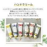ジルスチュアート リップバーム ギフト ジルリップバーム ピンクデイジーボックス ギフトセット 選べる フレーバー 送料無料 メッセージタオル 女性 誕生日  妻 奥さん 結婚記念日 プレゼント 御祝 内祝 御礼 女友達