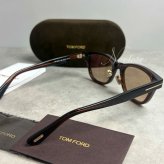 【並行輸入品】【正規品・新品】TOMFORD トムフォード TF1353D FT1353-D 48E クリアブラウン ライトブラウン イタリア製 サングラス メガネ 眼鏡 メンズ レディース TOM FORD トム フォード 伊達メガネ ビジネス アジアンフィット