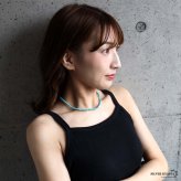 ターコイズ 細身 ビーズネックレス レディース アクセサリー 小粒 ラウンド 一連 ブルー 華奢 シンプル カジュアル ナチュラル エスニック ボヘミアン リゾート 夏コーデ 重ね付け 首元 差し色 大人可愛い おしゃれ