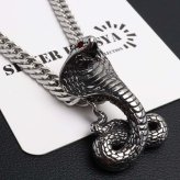 ステンレス スネークネックレス ヘビ ペンダントネックレス ダブル喜平チェーン 6面カット ごつめ シルバー 燻し アニマル ユニーク リアル 鱗 赤目 メンズ 男性 金属アレルギー対応