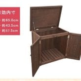 屋外木製収納庫 オールドカントリー調ストッカー740 ダークブラウン 天然木 木製 収納 物置 倉庫 物入れ ウッド ランドリー ガーデニング雑貨 ポリタンク 扉付 おしゃれ 北欧 ナチュラル 掃除道具 庭 ベランダ 屋外 木製物置 屋外物置 収納家具 新生活