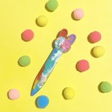 １つでたくさんの色がかける クレヨン 知育玩具 誕生日 プレゼント 出産祝い 名前入り おえかき ギフト はじめてのおえかき 名入れ スティッククレヨン こども 世界にひとつ カラフル