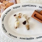 バッグチャーム 2点セット ドリンク コーヒー チョコレート クッキー キーホルダー チャーム カフェ スイーツ 食品サンプル風 バッグアクセサリー レディース かわいい おしゃれ プレゼント ギフト