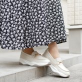 【きれいめスニーカー・5cm厚底】ビットローファー radiant幅広 レディース きれいめ スニーカー クリアストーン 軽量 3E フラットソール 脱ぎ履きラク 快適インソール 大人カワイイ 誕生日 結婚記念日 母 妻 祖母 娘 父 夫 祖父 息子 友達 親戚 兄弟 父の日 母の日 クリスマス ホワイトデー 卒業 入学 バレンタインデー ラッピング ギフト