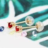 ハワイアンジュエリー ピアス 1月の誕生石 ガーネット スタッドピアス イエロー ピンク ホワイト 選べる カラーストーン 片耳(1個)購入可 K14ゴールド 14K シリコンキャッチ シンプル BY THE SEA 20G ゲージ バイザシー プレゼント ハロウィン 【品番：GE107-1】