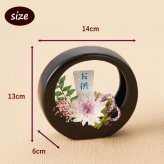 プリザーブドフラワーのアレンジメント 【Osonae Yurari】 黒い陶器の器に枯れない花を飾りお届け致します　プリザーブドフラワー お供え花 アレンジメント 菊 マム 花 お供え 仏壇 フラワーアレンジメント 仏花 プリザーブド 供花 お悔やみ 陶器 プリザ お供花 プリザーブドフラワーのお供え花 AOK p s お花