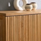 チェスト 幅80cm キャビネット シェルフ リブ デザイン 天然素材 チーク無垢 木製 アジアン 衣類 洋服 小物 収納 玄関 ディスプレイ 棚板 調整可能 北欧 モダン ナチュラル カントリー ベージュ 新生活