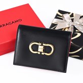 【スペシャルラッピング付き】フェラガモ Salvatore Ferragamo サルヴァトーレフェラガモ 二つ折り財布 小銭入れ付き ウォレット ダブル・ガンチーニ レディース ブラック レッド 220627 770769 001 0770769 折財布