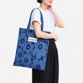 マリメッコ marimekko トートバッグ Vankka ヴァンカ デニム ウニッコ インディゴ ファブリックバッグ メンズ レディース 95861 095861 550 北欧雑貨 北欧デザイン 送別会 誕生日 お中元 結婚祝い 結婚式 高級 父の日 母の日【スペシャルラッピング660円(別売り)】 ホワイトデー ネコポス
