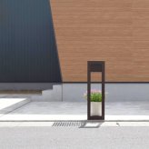 フラワースタンド LEDライト付き ソーラーライト ガーデンライト 屋外 防犯対策 侵入防止 プランタースタンド 花台 植木鉢スタンド アルミ製 錆びに強い おしゃれ 玄関 アプローチ エクステリア ベランダ ガーデニング 省エネ 自動点灯 外構 庭 新築祝い 開店祝い