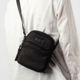 トゥミ TUMI ALPHA アルファ SMALL CROSSBODY スモール クロスボディ 02203724D4 158986 ショルダーバッグ メンズ バッグ