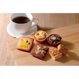 送料無料 お歳暮　井桁堂 ガトーサンク12個入 GC12 ※11/2以降の出荷予定となります。北海道・沖縄・離島は配達不可 全国送料無料 お歳暮ギフト 早割 お歳暮2026 御歳暮 御見舞 お見舞い お取り寄せ グルメスイーツ